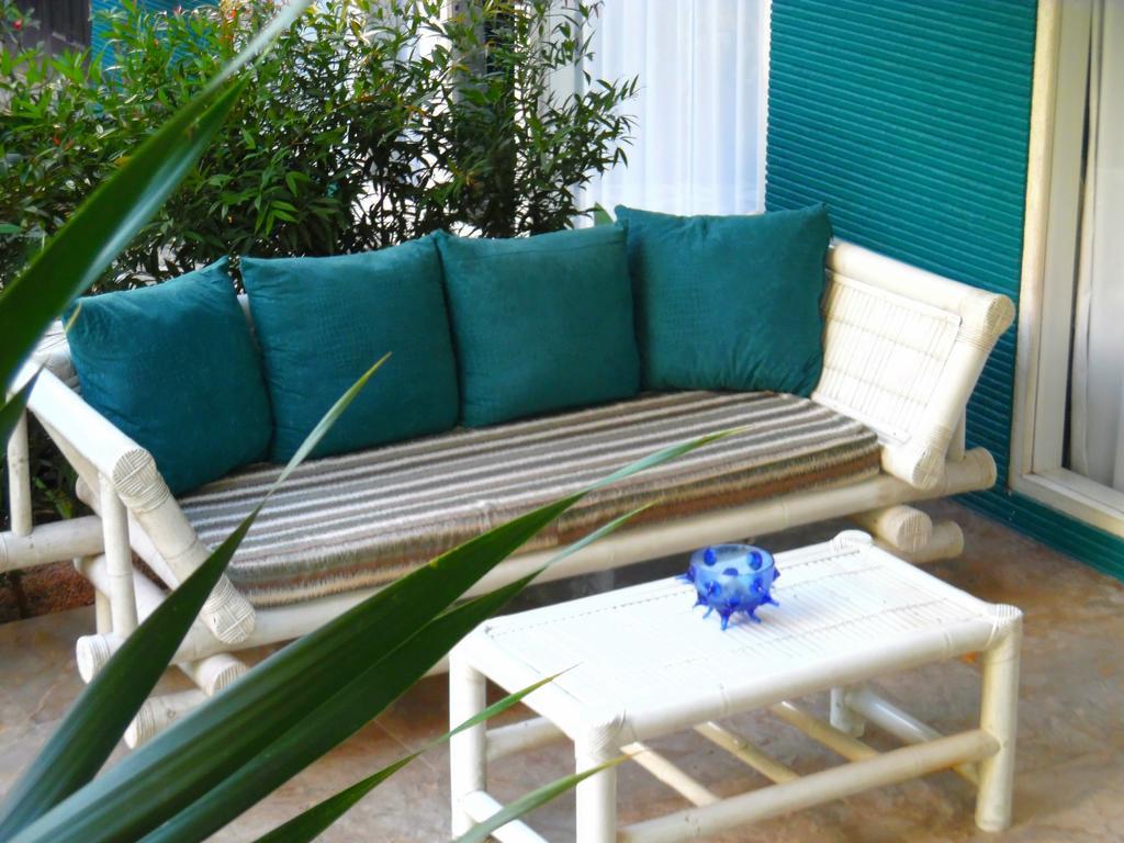 Lazy Monkey Senggigi Exterior photo