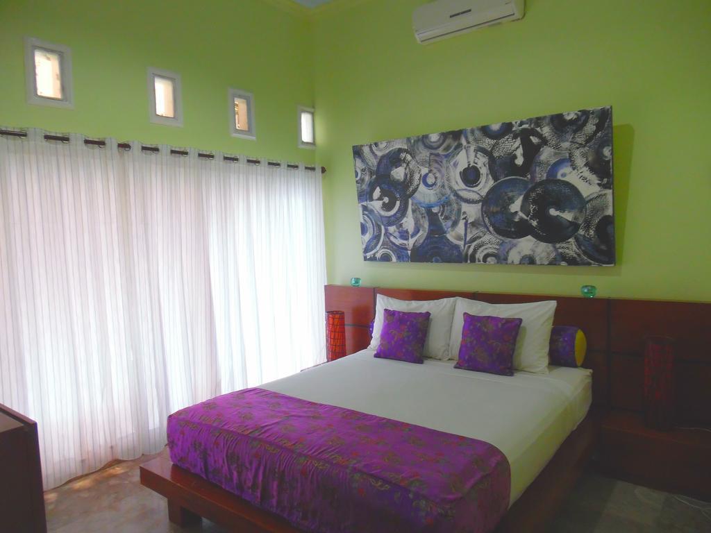Lazy Monkey Senggigi Exterior photo